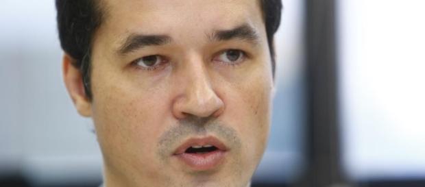 Procurador da Lava Jato foi contundente em relação à atual situação da crise política instalada no Brasil Procurador da Lava Jato foi contundente em relação à atual situação da crise política instalada no Brasil