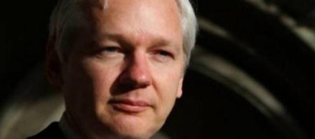 Suécia fecha investigação contra Assange sobre crime sexual Suécia fecha investigação contra Assange sobre crime sexual