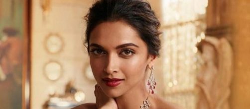 Deepika Padukone is looking so good in these pics. Check them out ... - hindustantimes.com