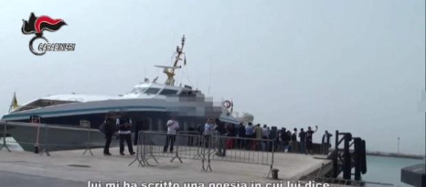 Le intercettazioni dei carabinieri hanno scoperchiato un giro di tangenti che coinvolge a Trapani il candidato sindaco Fazio e l'armatore Morace. Le intercettazioni dei carabinieri hanno scoperchiato un giro di tangenti che coinvolge a Trapani il candidato sindaco Fazio e l'armatore Morace.