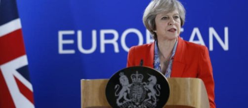 La premier inglese Theresa May è sempre più isolata in vista delle elezioni di giugno
