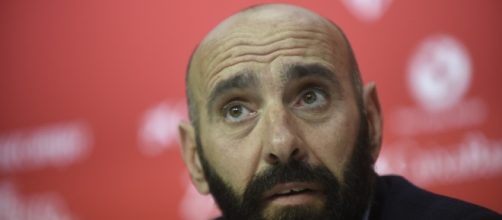 MONCHI EXPLICA SUS MOTIVOS: "ES ÚNICA Y EXCLUSIVAMENTE UNA ... - sevillafc.es