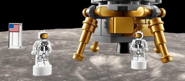 Lego just launched a giant Apollo Saturn V moon rocket set that ... - businessinsider.com Lego just launched a giant Apollo Saturn V moon rocket set that ... - businessinsider.com