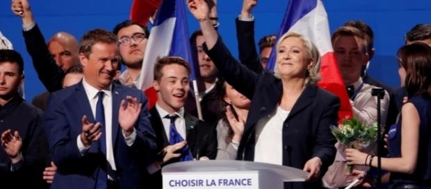 Présidentielle : Un 1er mai très agité Présidentielle : Un 1er mai très agité