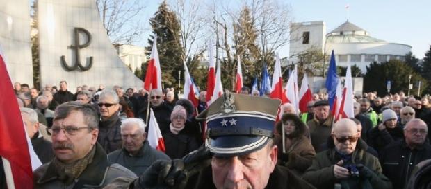 Protest w obronie ubeckich przywilejów Protest w obronie ubeckich przywilejów