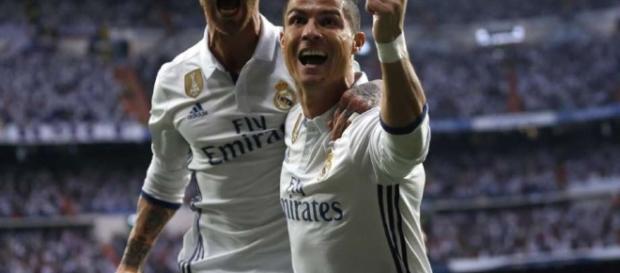 Ronaldo leads Madrid to 3-0 win over Atletico in CL semis leg 1 Ronaldo leads Madrid to 3-0 win over Atletico in CL semis leg 1