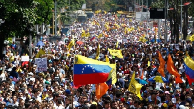In Venezuela è quasi guerra civile: continuano le proteste contro ... - liberopensiero.eu
