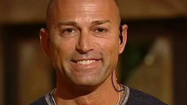 Isola dei famosi, paura per Stefano Bettarini ricoverato in ... - ilmessaggero.it