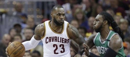 LeBron struggles, exchanges words with fan after Game 3 loss ... - timesunion.com