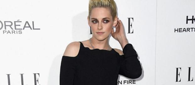 Kristen Stewart plans to marry Victoria Secret Model Stella Maxwell in South Carolina. Photo - inquisitr.com Kristen Stewart plans to marry Victoria Secret Model Stella Maxwell in South Carolina. Photo - inquisitr.com