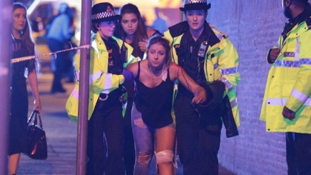 Una giovane ragazza ferita al Manchester Arena
