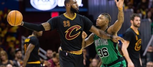 LeBron James and the Cavs will try to go up 3-0 on the Boston Celtics on Sunday. [Image via Blasting News image library/inquisitr.com]