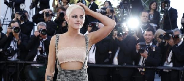 Il nuovo look di Kristen Stewart. Il nuovo look di Kristen Stewart.
