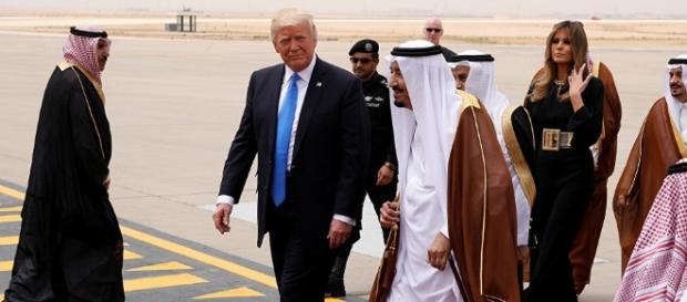 Il primo tour internazionale di Donald Trump è iniziato dall'Arabia Saudita Il primo tour internazionale di Donald Trump è iniziato dall'Arabia Saudita