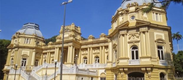 O Palácio Guanabara é a Sede do governo do Estado do Rio de Janeiro O Palácio Guanabara é a Sede do governo do Estado do Rio de Janeiro