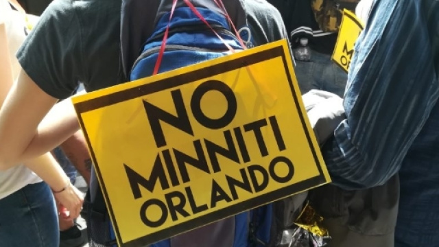 Marcia migranti Milano, "100mila al corteo". Renzi &egrave; in citt&agrave;, ma ... - ilfattoquotidiano.it