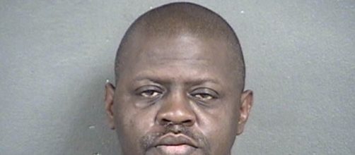 Kansas bail bondsman gets life for killing son fed to pigs - Photo: Blasting News Library - joy105.com