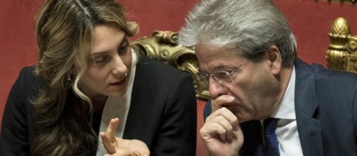 Rinnovo contratti statali 2017: ultime novità sugli aumenti stipendi, bonus, rimborsi e indennità vacanza contrattuale.