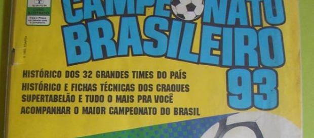 Álbum vinha com os 32 times que disputaram o Brasileirão daquele ano (Foto: Reprodução) Álbum vinha com os 32 times que disputaram o Brasileirão daquele ano (Foto: Reprodução)