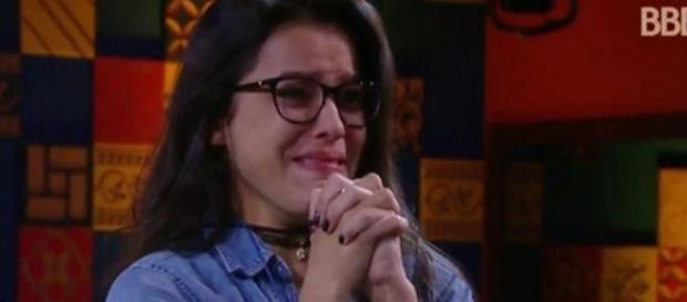 Emilly se emocionou muito no final de semana Emilly se emocionou muito no final de semana
