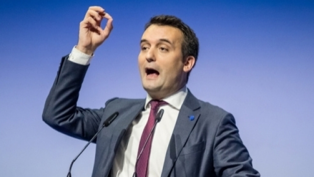 Florian Philippot menace de quitter le Front national