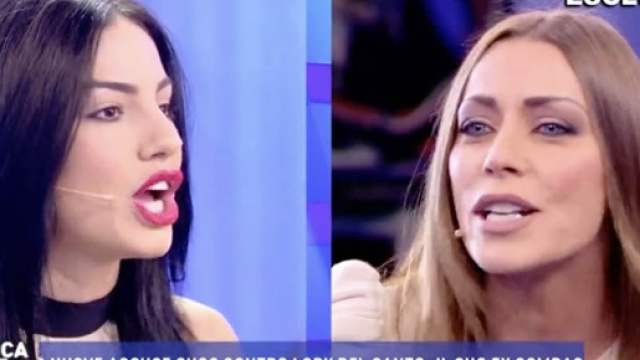 Karina e Giulia De Lellis: litigio in tv