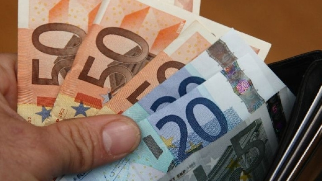 NoiPA: ecco quando sar&agrave; esigibile lo stipendio di aprile 2017 ... - informazionescuola.it