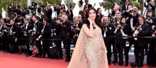 Aishwarya Rai Bachchan Shines in Gold Ali Younes Gown at Cannes ... - indiawest.com