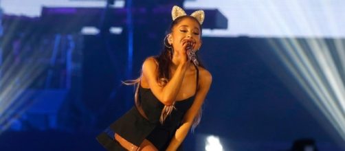 Ariana Grande se retira momentáneamente de los escenarios