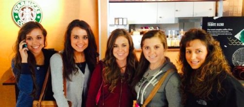 'Counting On' sisters. Photo sourced from Duggar Family Official Facebook