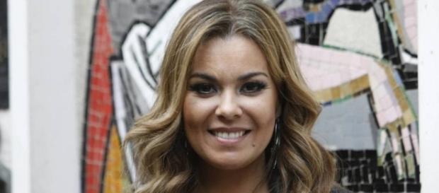 Belén Esteban muy enfadada por las palabras de Campanario Belén Esteban muy enfadada por las palabras de Campanario