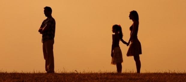 Os homens que abandonam suas famílias estão sempre em busca de serem mais felizes e livres Os homens que abandonam suas famílias estão sempre em busca de serem mais felizes e livres