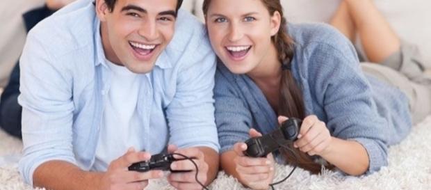 Se divertir com o companheiro é muito importante. Se divertir com o companheiro é muito importante.
