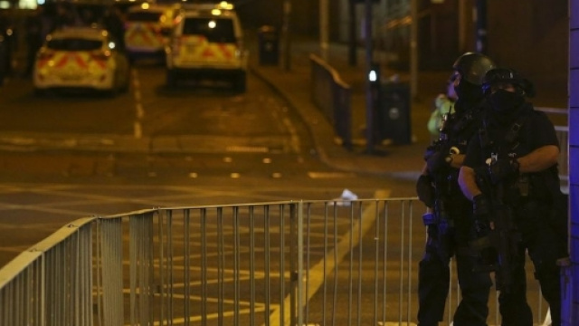 Manchester, attentato al concerto di Ariana Grande: 19 morti ... - panorama.it