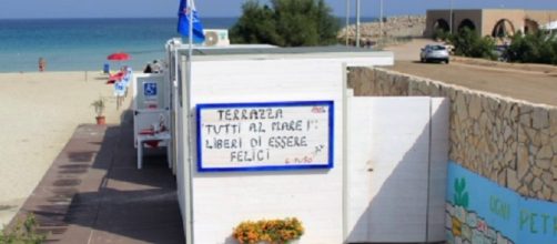 Gaetano Fuso, poliziotto con SLA, con il progetto Terrazza 'Tutti al mare!' assicura l'accesso al lido alle persone con disabilità