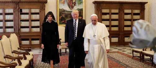 Melania and Ivanka Trump wear black veils to meet the Pope | Daily ... - dailymail.co.uk