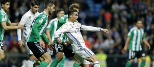 Real Madrid : Une nouvelle pépite proche de signer !