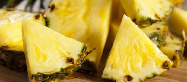 Dieta do Abacaxi – Perdendo 5 Kg em 3 Dias Dieta do Abacaxi – Perdendo 5 Kg em 3 Dias