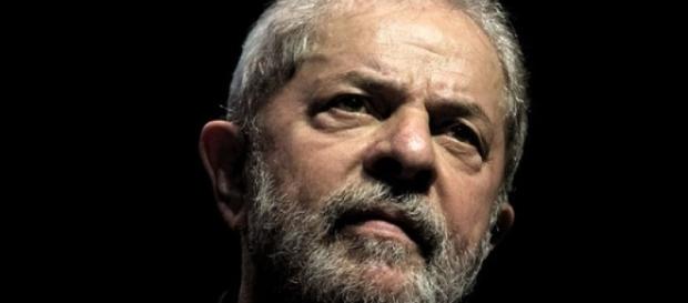 Lula tem apoio de parte do eleitorado Lula tem apoio de parte do eleitorado