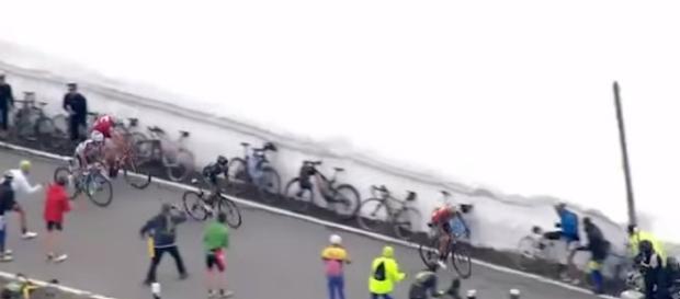 Nibali all'attacco sullo Stelvio Nibali all'attacco sullo Stelvio