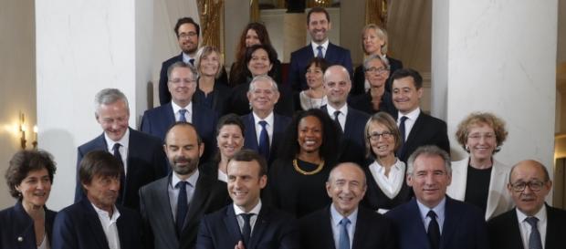 REPLAY : premier Conseil des ministres pour le nouveau ... - publicsenat.fr REPLAY : premier Conseil des ministres pour le nouveau ... - publicsenat.fr