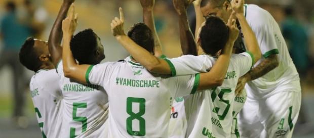 Zulia e Chapecoense pela Libertadores 2017 (Foto: GettyImages) Zulia e Chapecoense pela Libertadores 2017 (Foto: GettyImages)