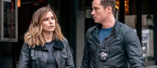 Chicago P.D.' Finale: Are Halstead and Lindsay Getting Engaged - Screenshot