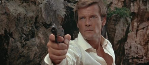 Hollywood llora la muerte de Roger Moore: "Fue mi primer Bond ... - ecartelera.com