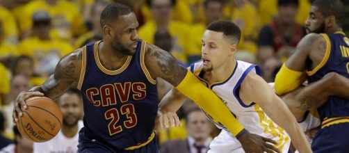 LeBron James Still Beating Stephen Curry In Retail [PHOTOS ... - footwearnews.com
