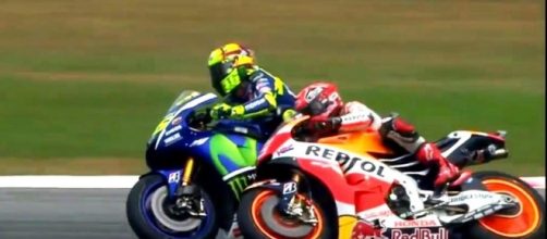Rossi, Marquez, Lorenzo, Pedrosa: le opinioni sull'incidente - motociclismo.it