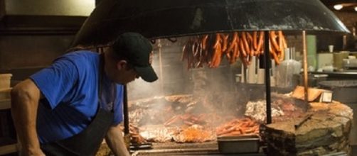 The pit at the Salt Lick where Thomas Abramowicz first tasted barbecue (libarary of Congress)