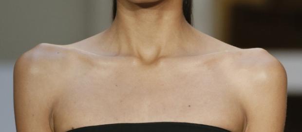 La nuova moda PRO-ANA sconvolge i genitori La nuova moda PRO-ANA sconvolge i genitori