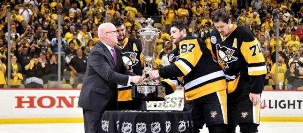 Los Penguins son campeones de la Conferencia Este por segundo año consecutivo. NHL.com. Los Penguins son campeones de la Conferencia Este por segundo año consecutivo. NHL.com.