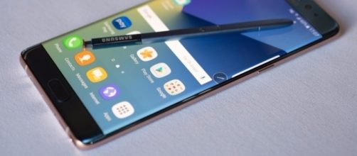 Alleged Galaxy Note 8 front panel has leaked online - galaxynote8.com